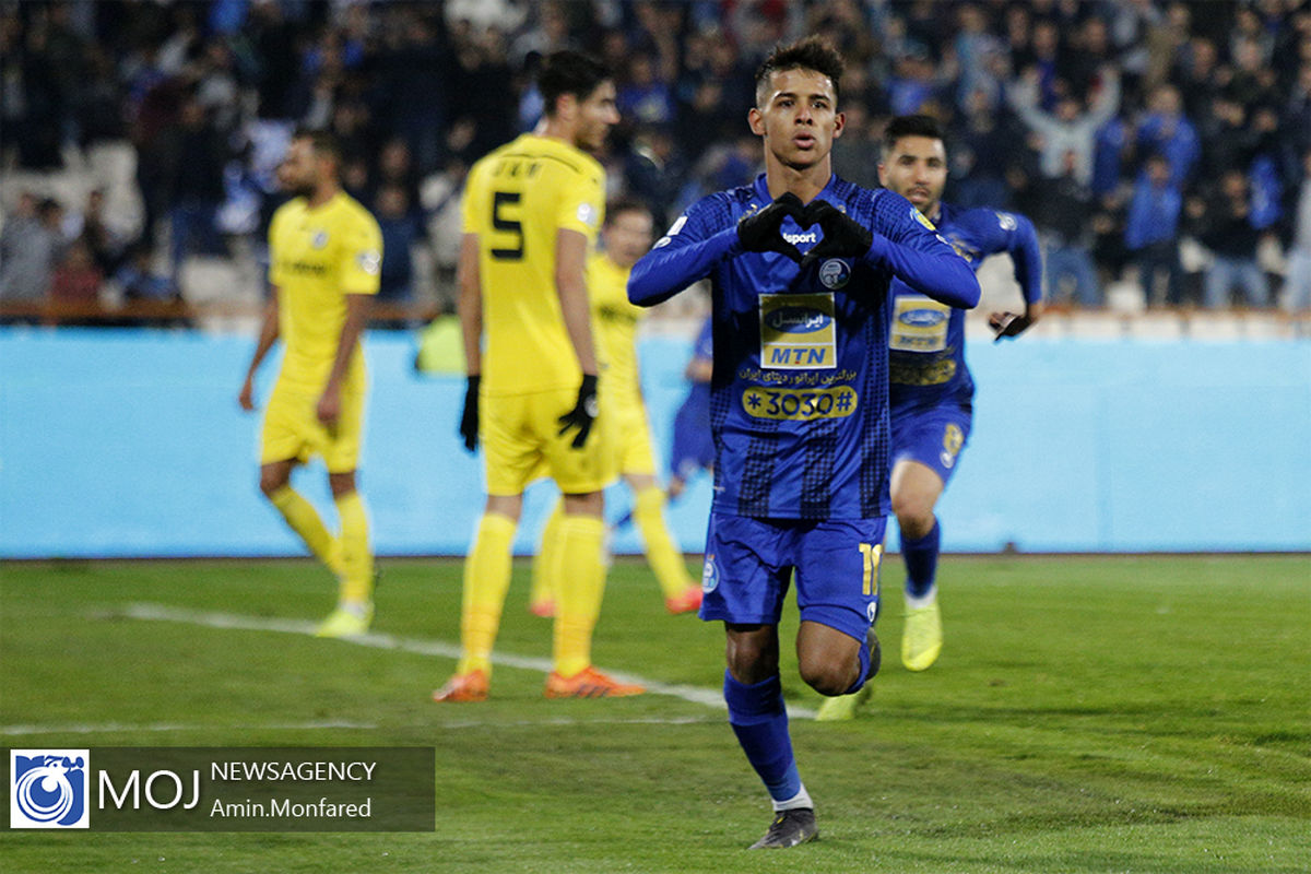 دیدار تیم های فوتبال استقلال  و پارس جنوبی جم - ۳ آبان ۱۳۹۸