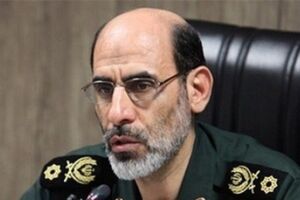 آمریکا امروز بیش از ۲۴تریلیون دلار بدهکار است/ یک وجب از خاک ایران را به دشمنان نمی‌دهیم