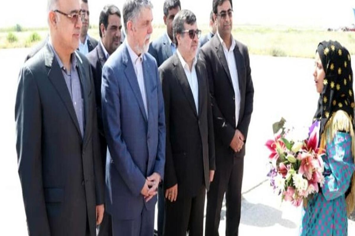 وزیر فرهنگ و ارشاد اسلامی