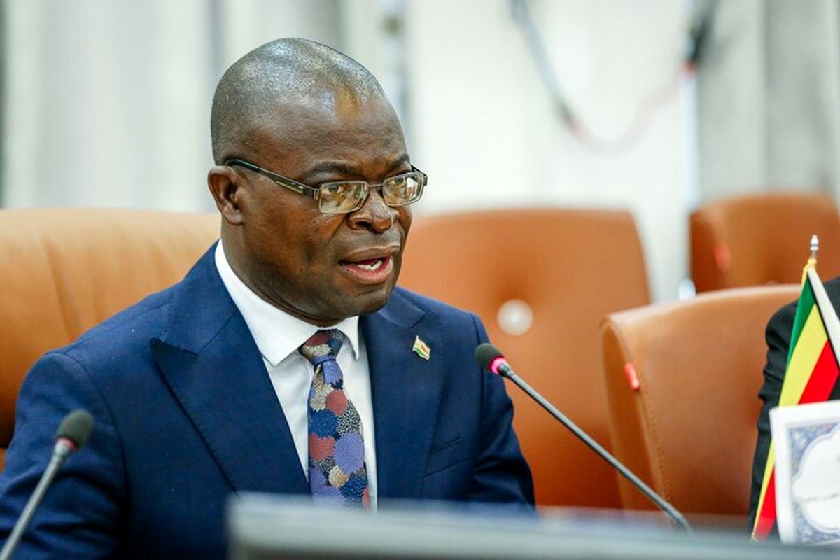 وزیر علوم زیمباوه