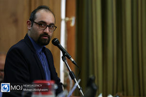 شهرداری به دنبال تورم مقررات و قوانین است/ مدیران شهری‌ می‌خواهند مردم را گول بزنند