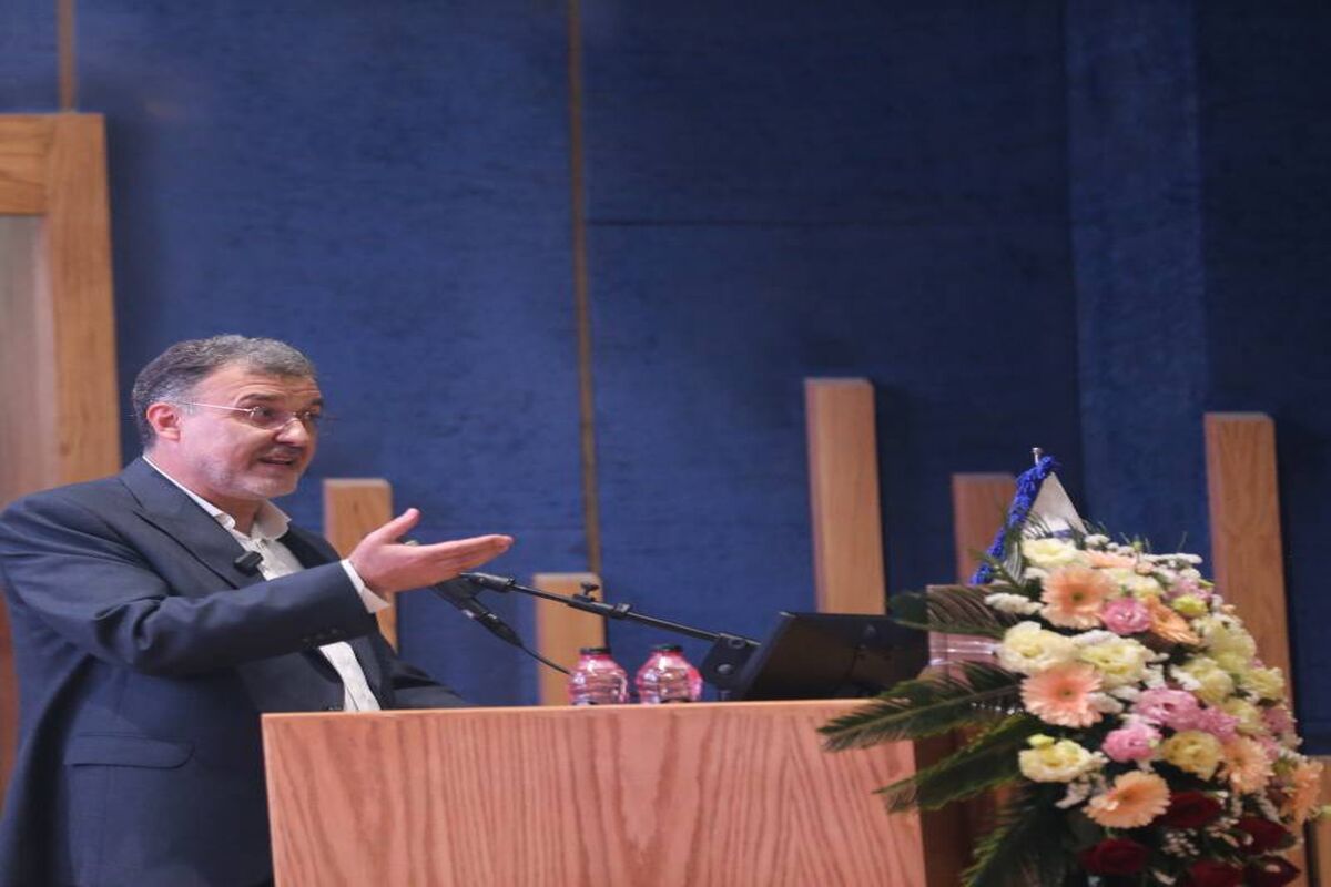 دکتر مجتبی زاهدیان رئیس کانون وکلا