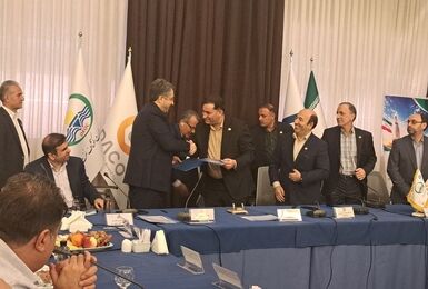 امضای قرارداد خدمات یکپارچه بهره‌برداری از ۵۵ حلقه چاه آزادگان