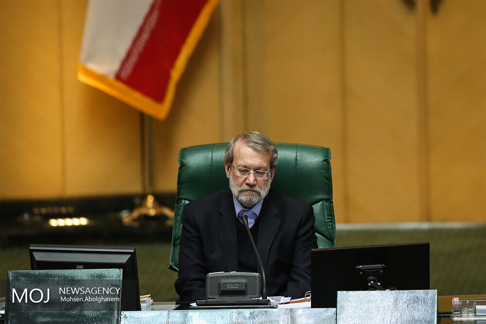 لاریجانی روز ارتش را تبریک گفت