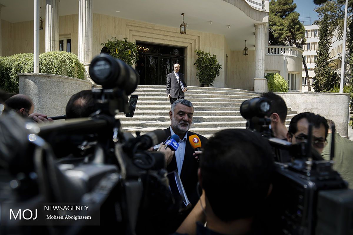 حاشیه جلسه هیات دولت/ محمود حجتی