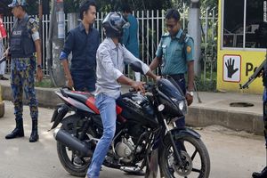 نزدیک به ۹۰۰۰ بازداشت در بنگلادش