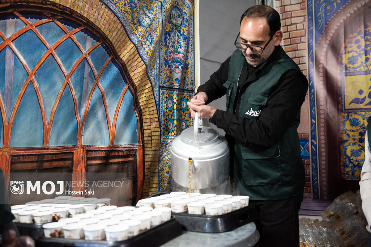 افطاری ساده در بلوار کشاورز