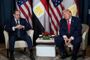 ترامپ با رئیس‌جمهور مصر در داووس دیدار کرد