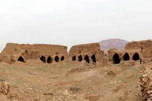 آغازعملیات بازسازی و مرمت کاروانسرای کوه نمک قم