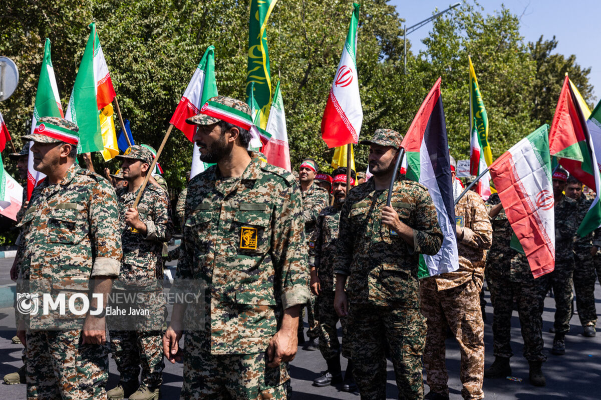 رزمایش جان‌فدایان ایران