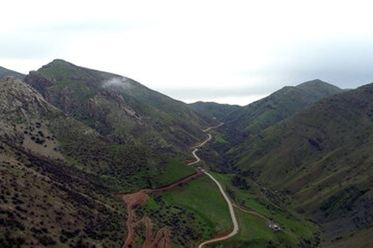 «خنیاگران کوه‌های مقدس» 