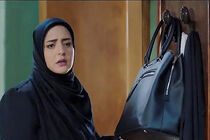 کنار هم از این پیچ خطرناک می‌گذریم