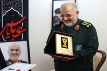 درجه سپهبدی شهید سلامی به خانواده وی اهدا شد
