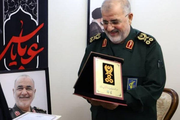 درجه سپهبدی شهید سلامی به خانواده وی اهدا شد