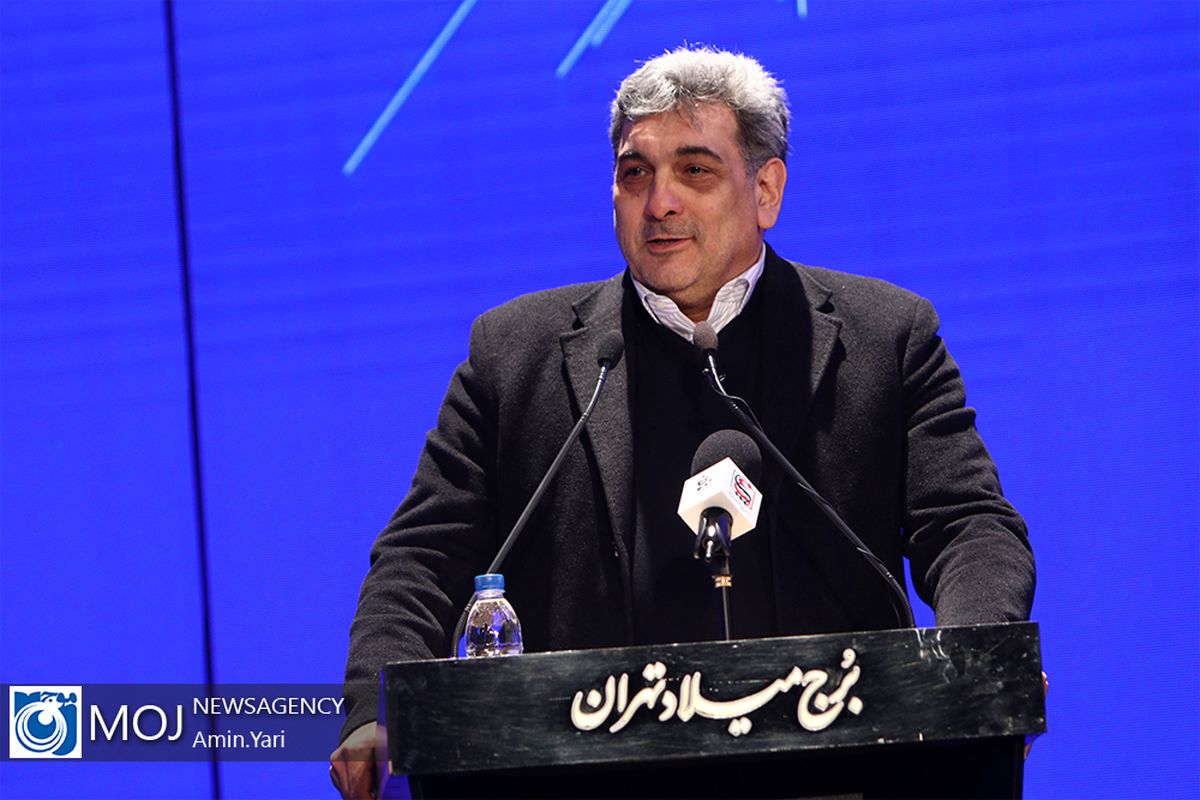 گردهمایی ۱۵۰۰ مدیر مدرسه شهر تهران / پیروز حناچی