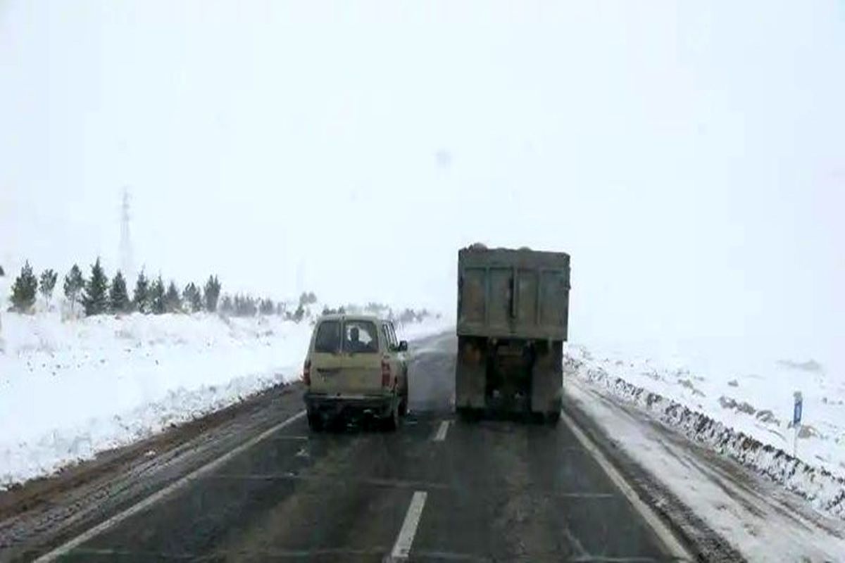 محورهای خراسان رضوی باز است