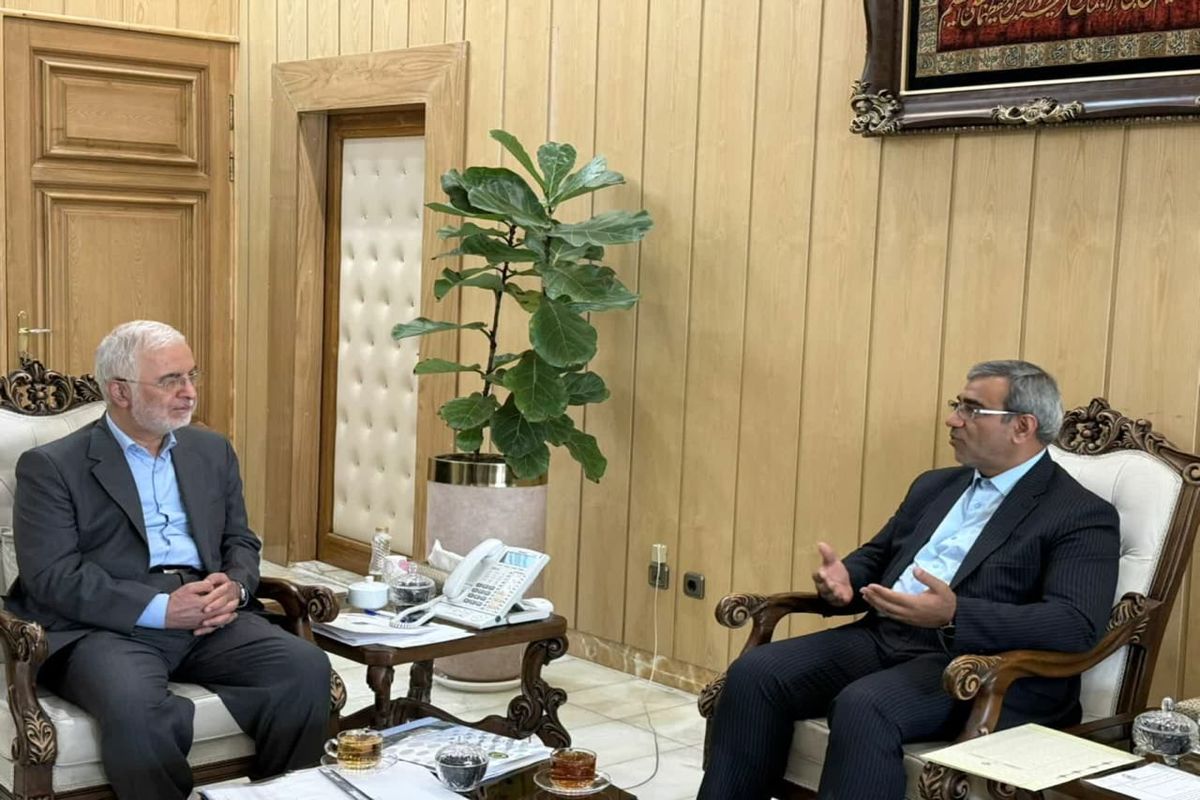 نشست استاندار  خراسان رضوی با وزیر کشور