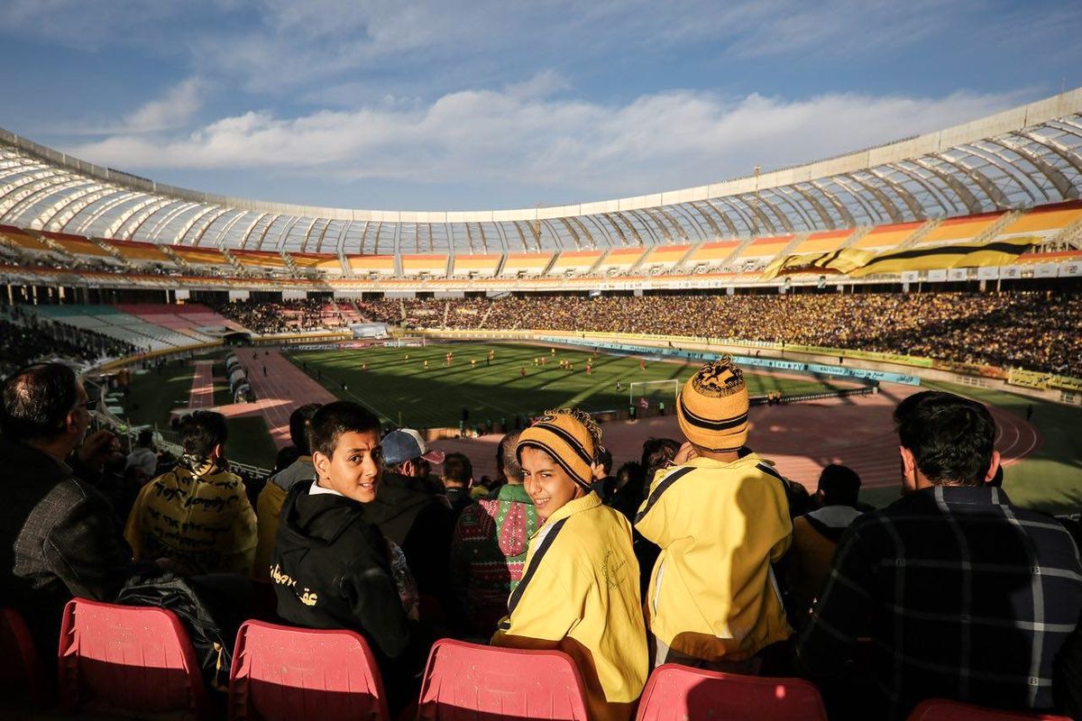 بازی معوقه سپاهان و پرسپولیس