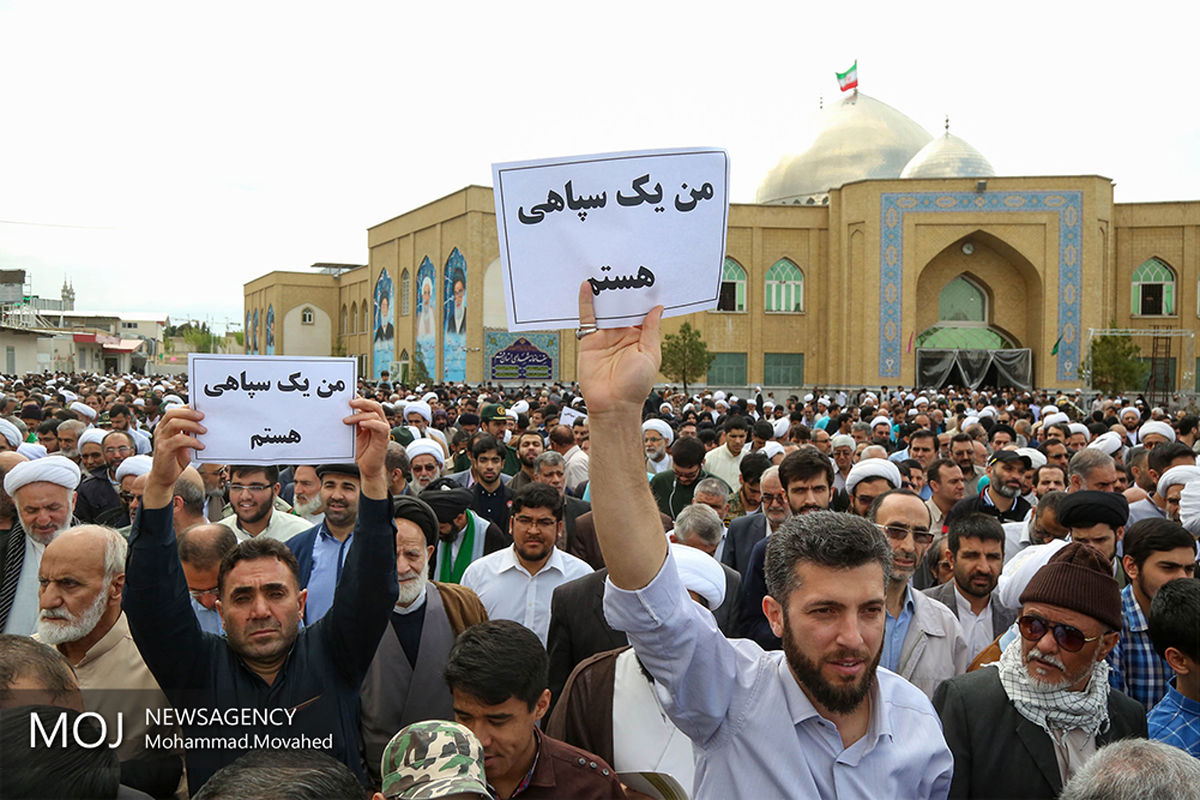 راهپیمایی نمازگزاران قم در حمایت از سپاه