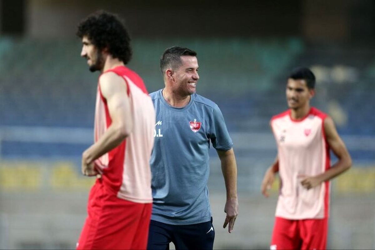 تمرین سرخپوشان با حضور یک بازیکن جدید