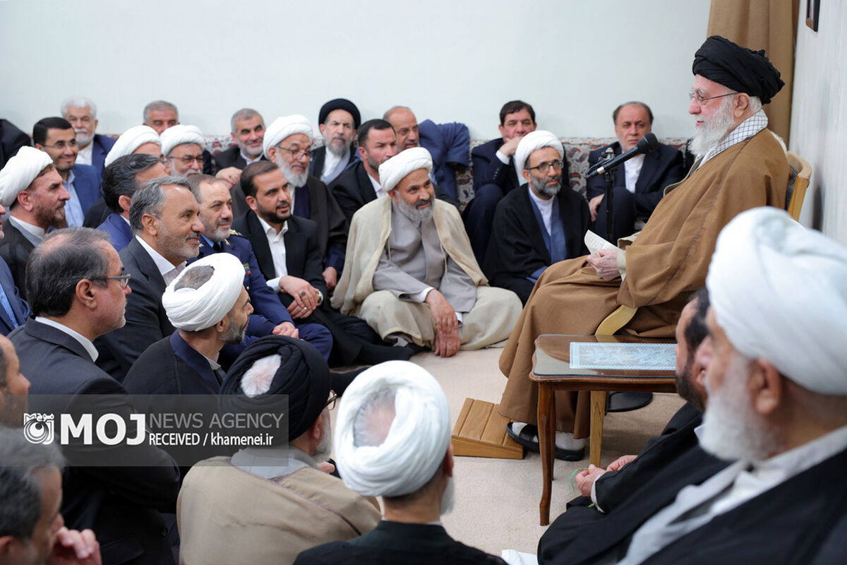 دیدار جمعی از مسئولان ارشد سه قوه با رهبر انقلاب اسلامی