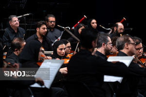 ارکستر موسیقی ملی ایران با آثار استاد همایون خرم تالار وحدت را به وجد آورد