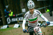 نخستین برنز تاریخی آسیا از آن دختر رکابزن ایران شد