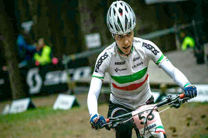 نخستین برنز تاریخی آسیا از آن دختر رکابزن ایران شد