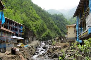 جان باختن یک نفر بر اثر ریزش کوه در روستای امامزاده ابراهیم  شفت
