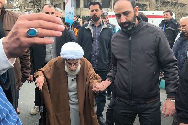 آیت الله جنتی در مراسم تشییع آقای شهید ایران حضور یافت