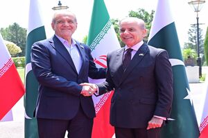 سفر پزشکیان بیانگر آرمان‌های مشترک تهران - اسلام‌آباد برای صلح است