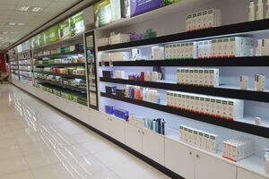 بیم بیماران برای افزایش قیمت دارو با حذف ارز ترجیحی/ دولت شتابزده عمل نکند