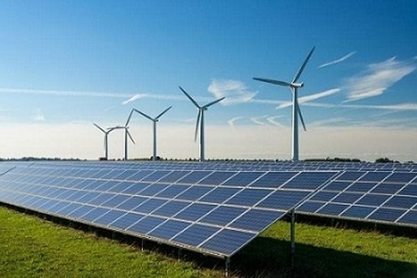 هم‌زمان ۲۸۷۸ مگاوات نیروگاه خورشیدی در ۲۶ استان اجرا شد