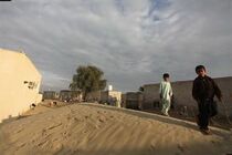 پیشروی بحران ماسه های روان در شرق جاسک