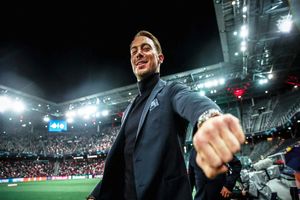 یایسله از  الاهلی جدا می‌شود