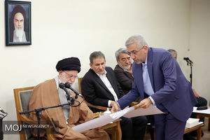 بررسی اقدامات و امداد رسانی ها به استان های سیل زده با حضور رهبر انقلاب برگزار شد