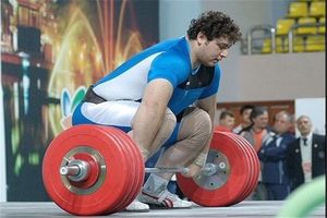 بازگشت رسمی علی‌حسینی به وزنه‌برداری