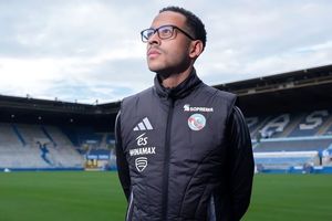 لیام روزنیور رسماً سرمربی چلسی شد