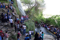 ورود 300 هزار مسافر نوروزی به نیاسر کاشان