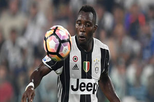 بوفون در هر دیداری انگیزه خاص خود را دارد