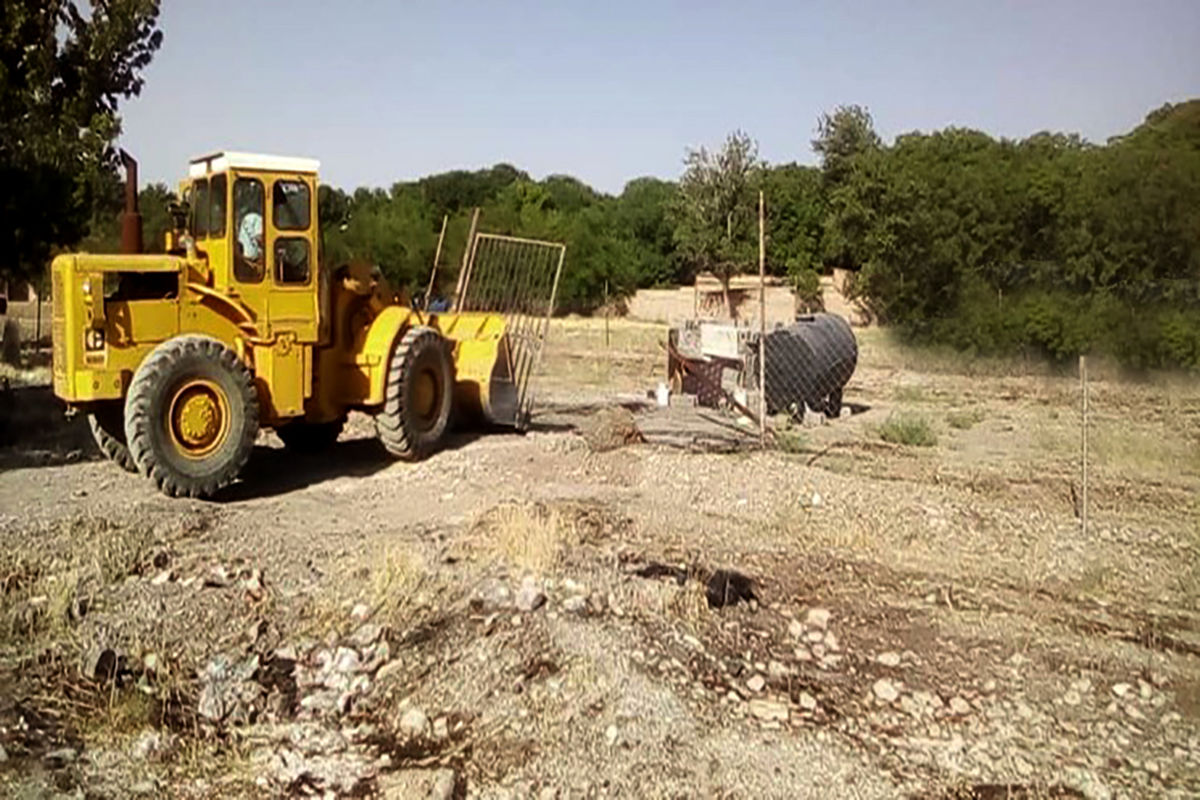  تصرف اراضی ملی