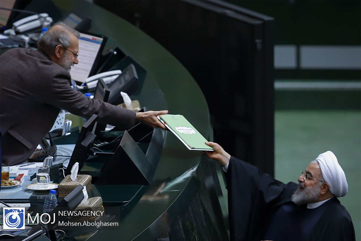 تقدیم لایحه بودجه سال ۹۹ به مجلس توسط رییس جمهوری