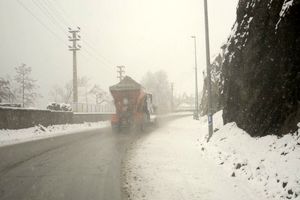 مه و کاهش دید افقی در جاده های زنجان حاکم است