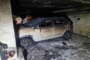 آتش‌سوزی پارکینگ یک ساختمان مسکونی در بزرگراه خرازی/۵۰ نفر نجات یافتند