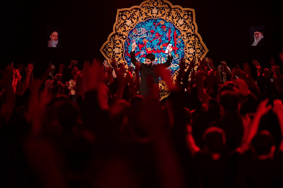 دانلود مداحی مخصوص شب زیارتی امام حسین از طاهری