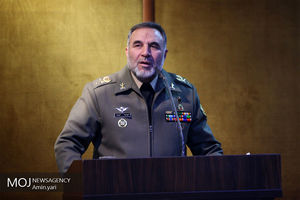 امیر کیومرث حیدری فرمانده نیروی زمینی ارتش عازم لرستان شد