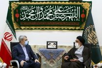 عزت و سربلندی در گرو ایستادگی مقتدرانه مقابل دشمن 