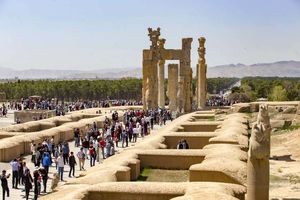 تخت جمشید با 325 هزار بازدید  در صدر گردشگری نوروزی