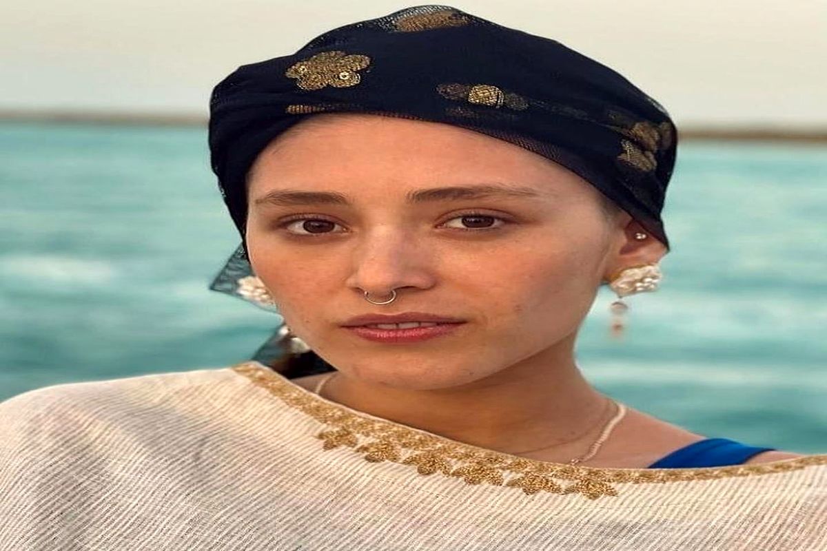 فرشته+حسینی