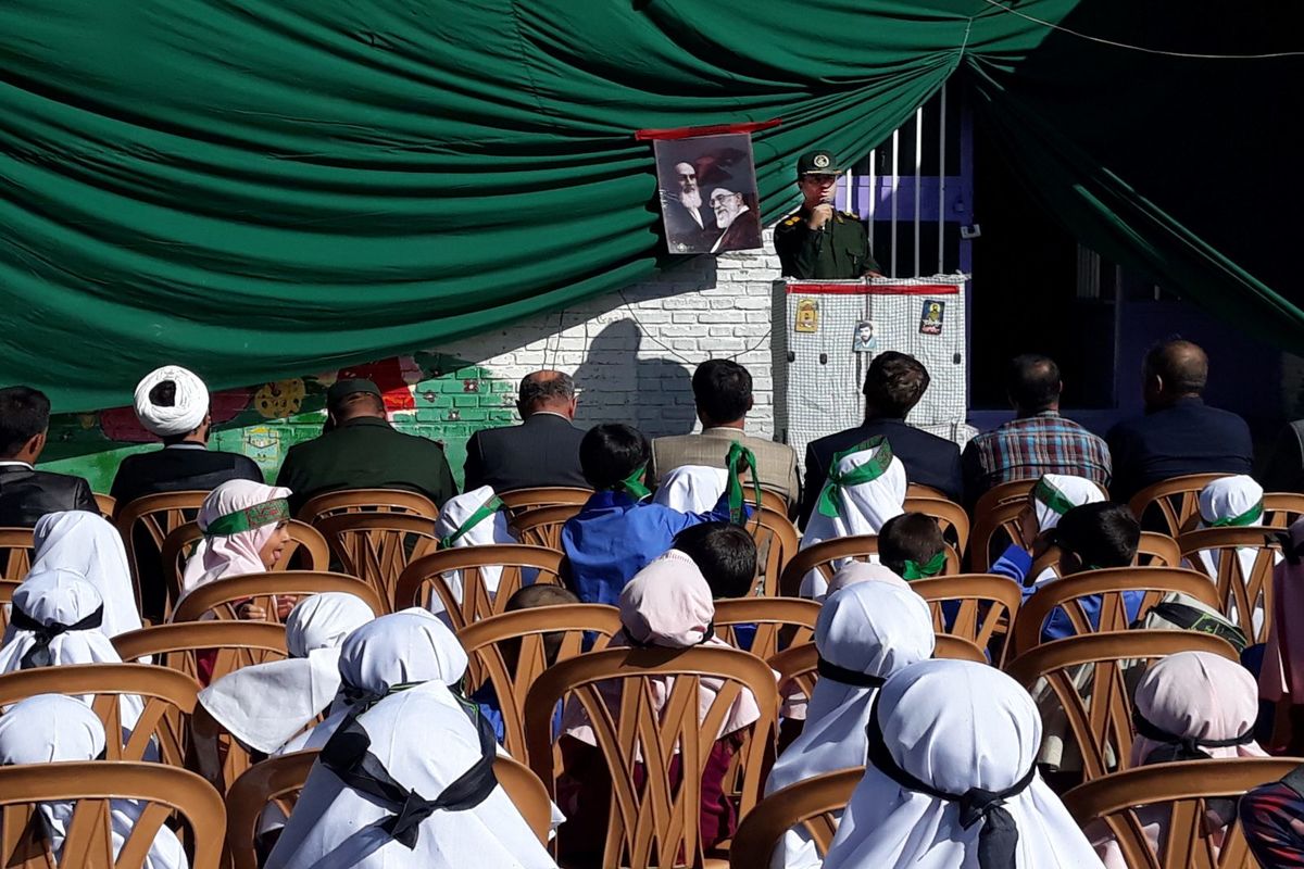 نوسازی دبستان عدالت روستای چم نور